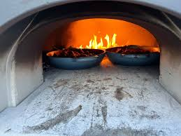 Buying Guide: Matching Fuel Type and Capacity to Your Backyard Pizza Oven